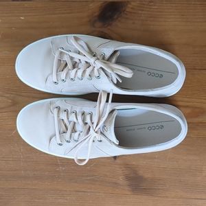 Ecco sneakers